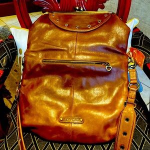 L❤️VCAT Paris Gorgeous Leather Logo Bag New NeverUsed